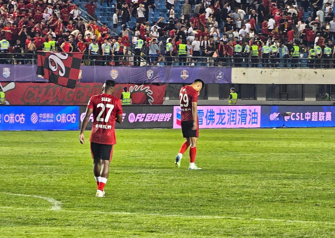 都全力以赴 都全力以赴