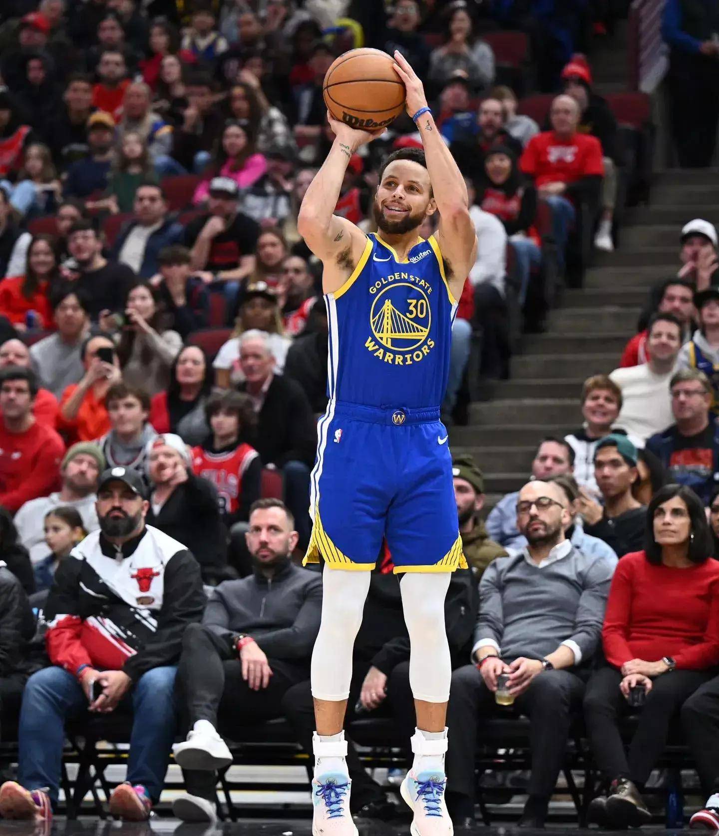 禁区补篮又 禁区补篮又