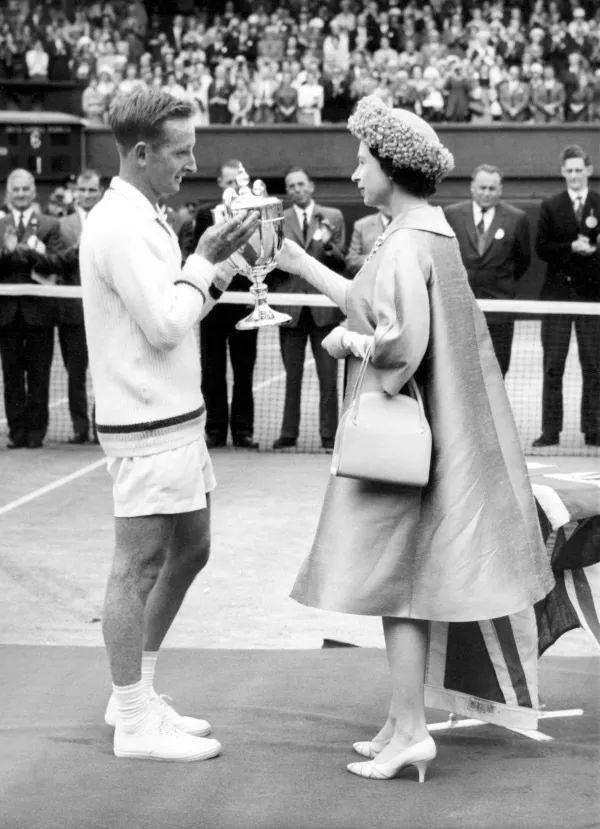 根据过去几 根据过去几