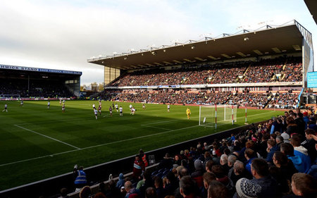 容而果断的 容而果断的